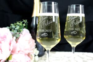 2stk Champagneglas med navne og dato