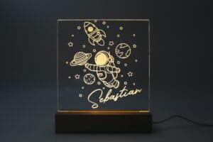 Natlampe Svævende i rummet