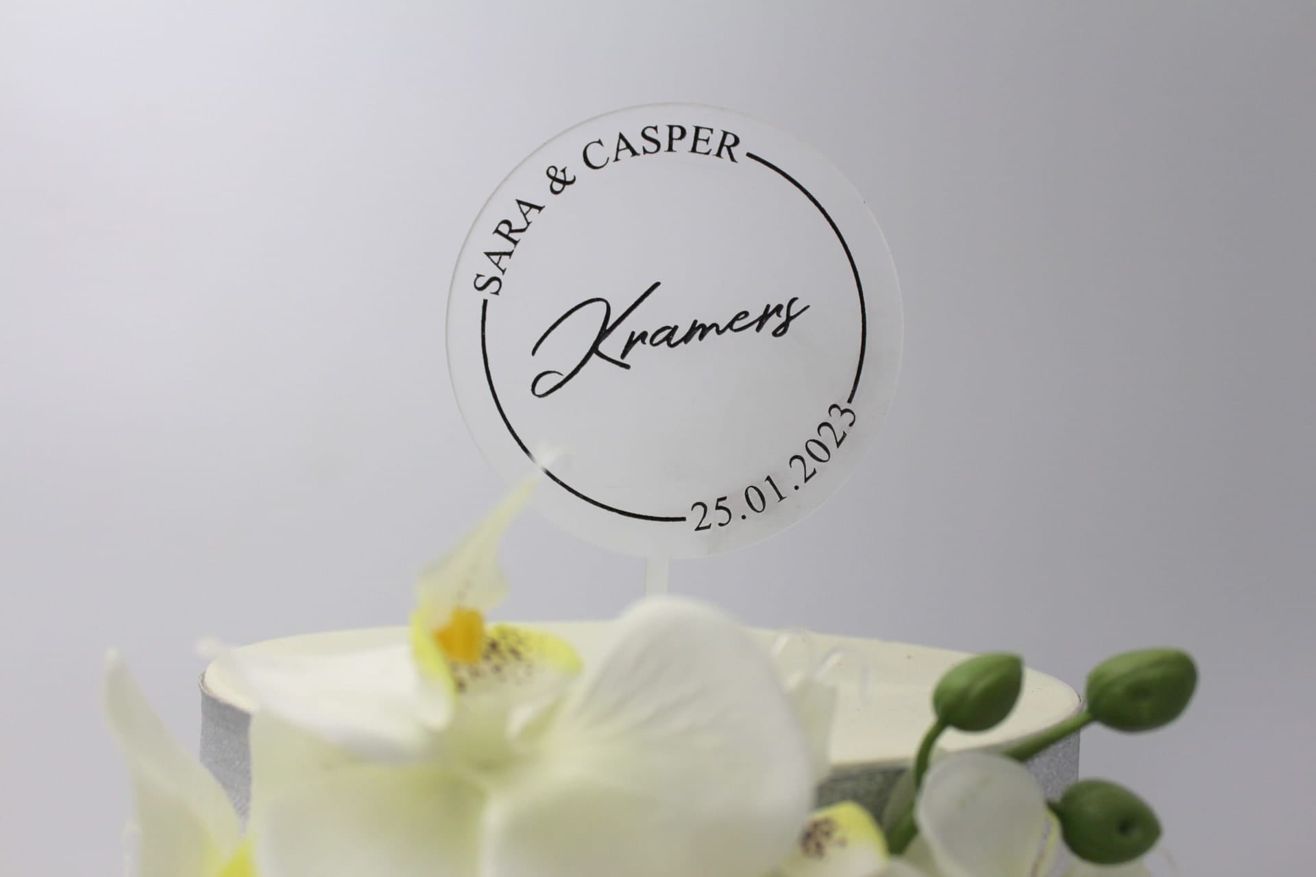 Kagetop - Rund med navn og dato