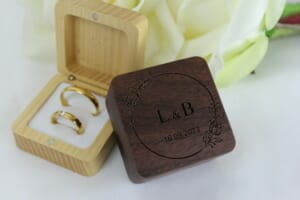 Ringæske Blomsterkrans 'Square'