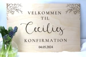 Velkomtsskilt i træ til konfirmation - Pæoner